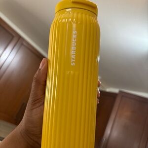 *NEW* YELLOW PLEATED TUMBLER